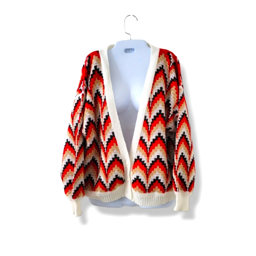 EUC 90s Oversized Chunky Grandpa Knit Chevron Cardigan (SIZE M/L)